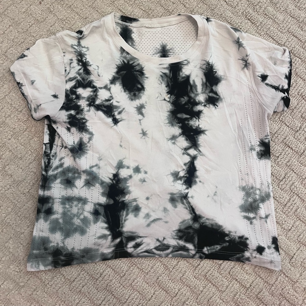 Lululemon Workout Shirt